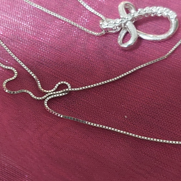 Necklace & 1 Pendants Cross Both 10 KT Silver The Other Pendent Not Stamped . - Picture 8 of 10